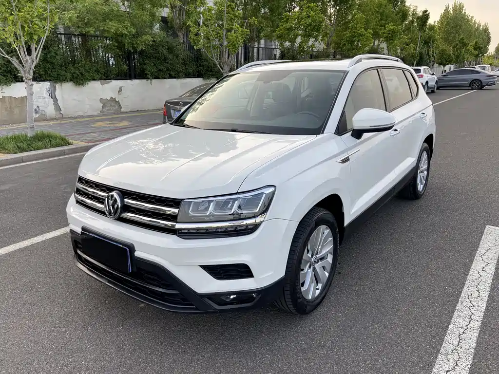 Volkswagen Tharu 2019 — фото 1
