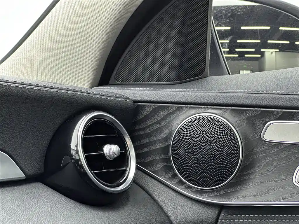 Mercedes-Benz C-Class 2017 — фото 13