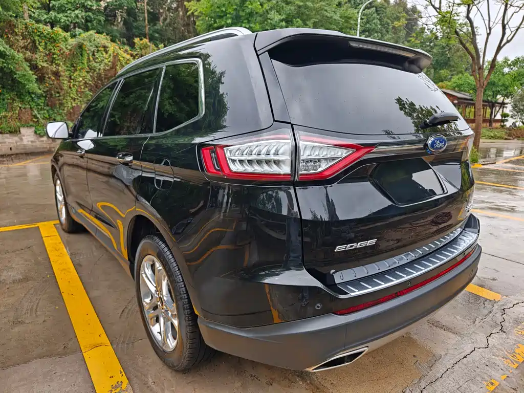 Ford Edge 2015 — фото 6