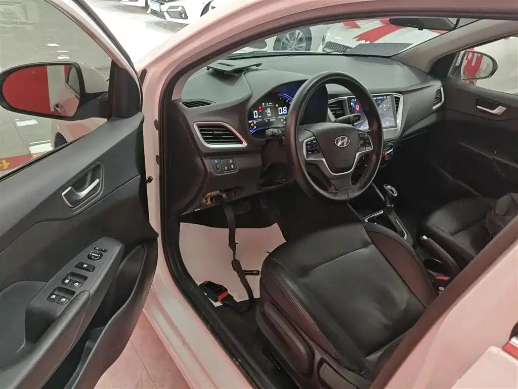Hyundai Verna 2021 — фото 16