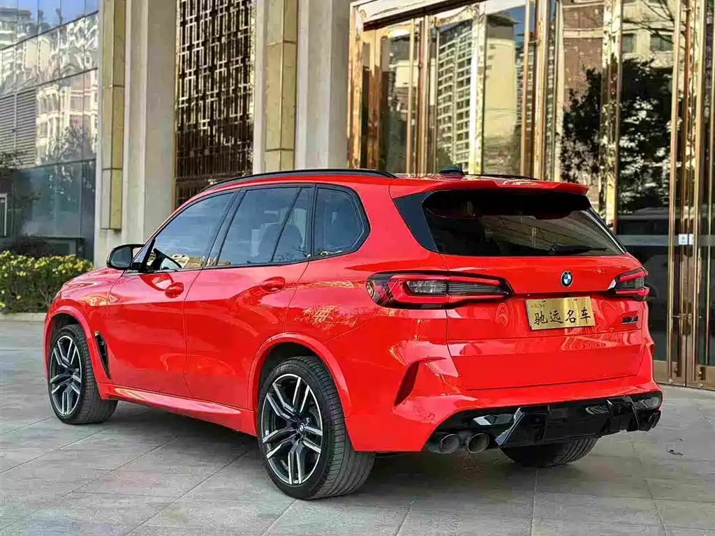 BMW X5 M 2021 — фото 17