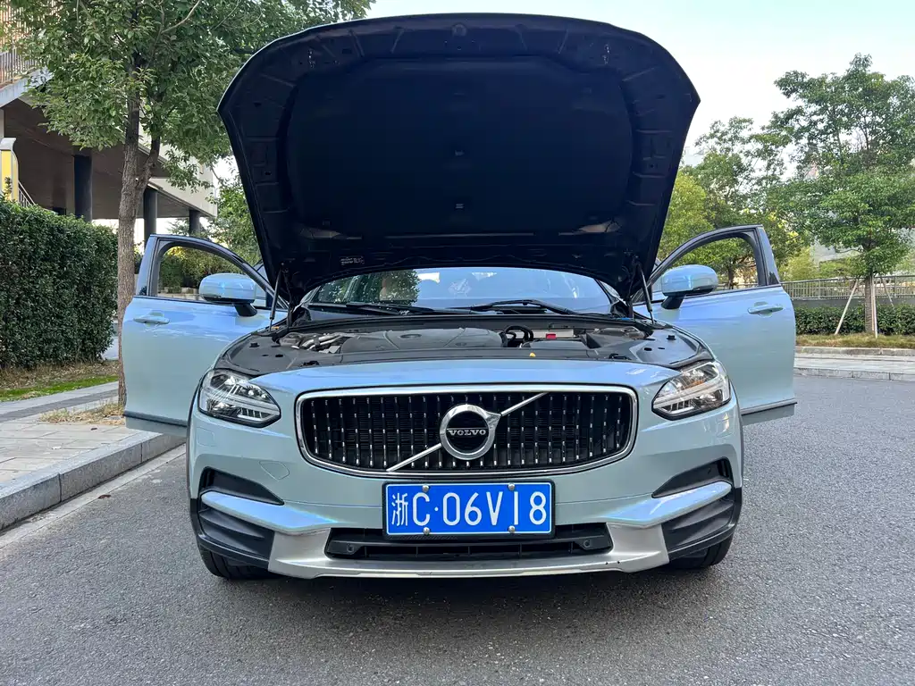 Volvo V90 2018 — фото 25