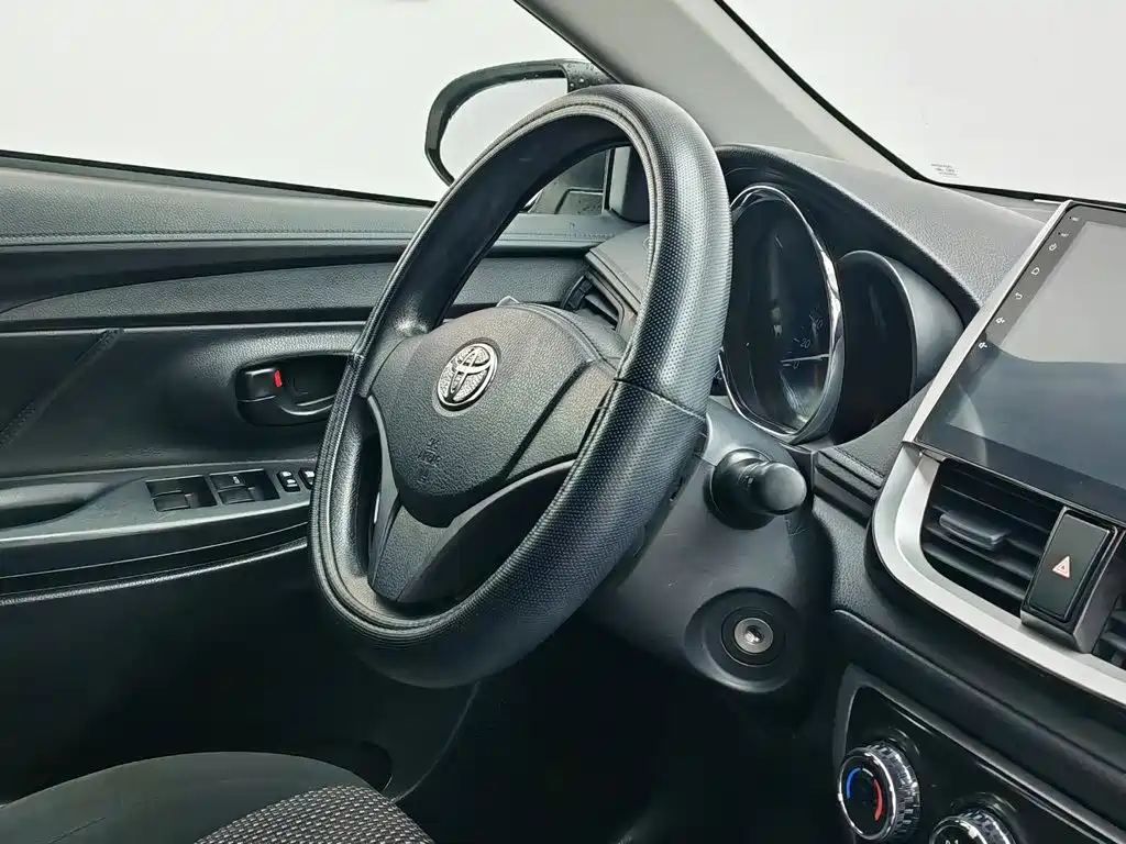 Toyota Vios FS 2017 — фото 22