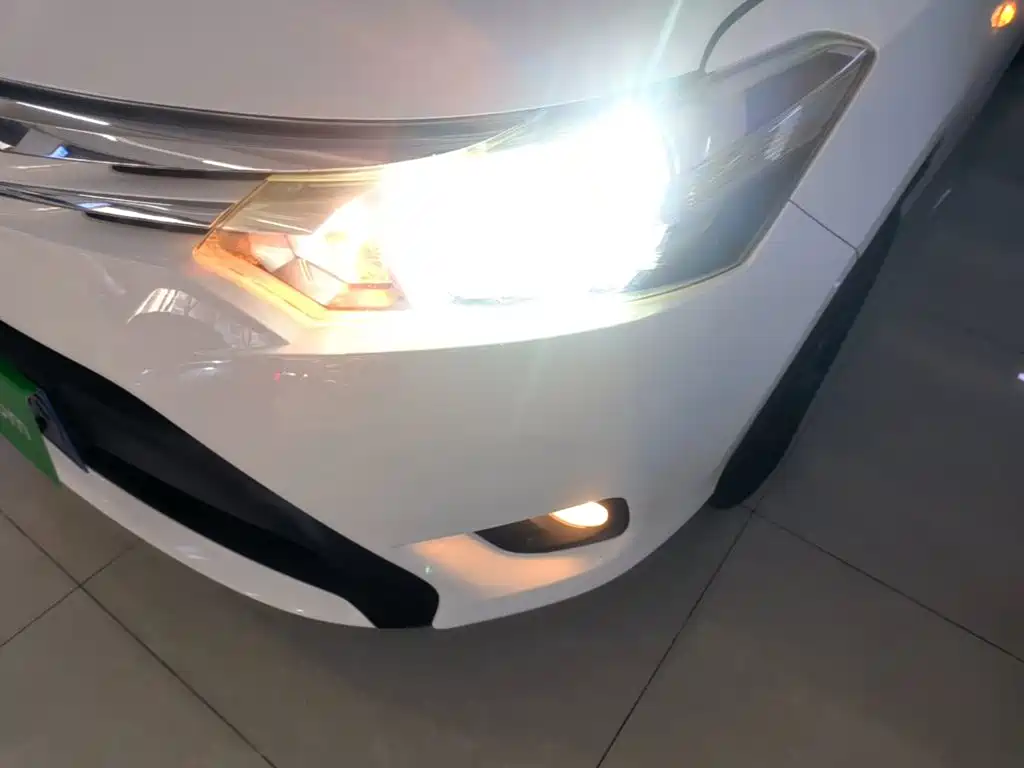 Toyota Vios 2014 — фото 18