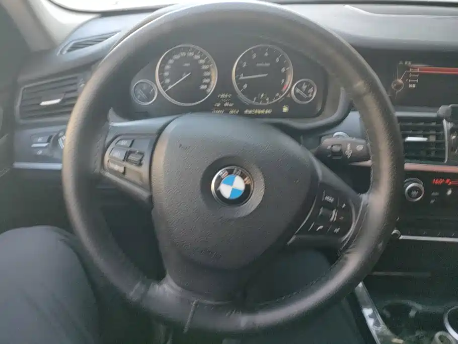 BMW X3 2013 — фото 15