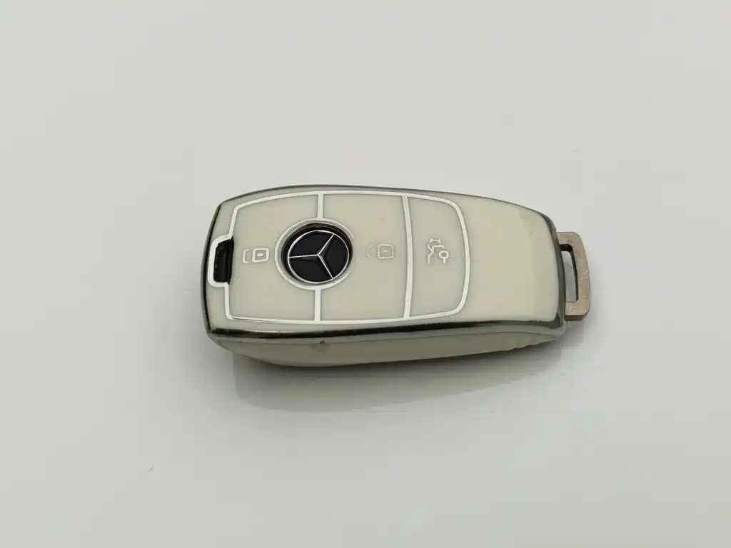 Mercedes-Benz E-Class 2022 — фото 19