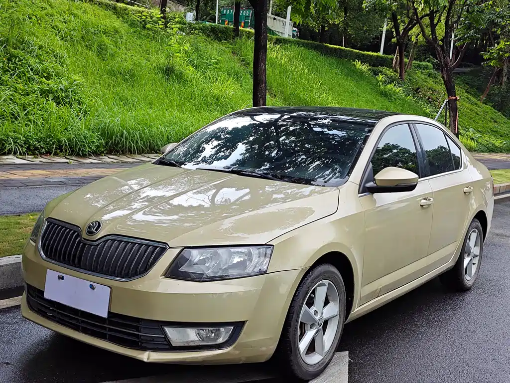 Skoda Octavia 2015 — фото 2