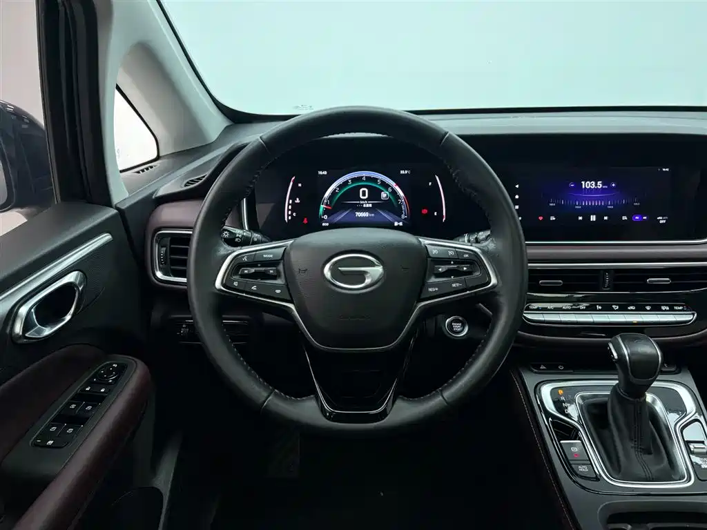 GAC Trumpchi M6 2022 — фото 26