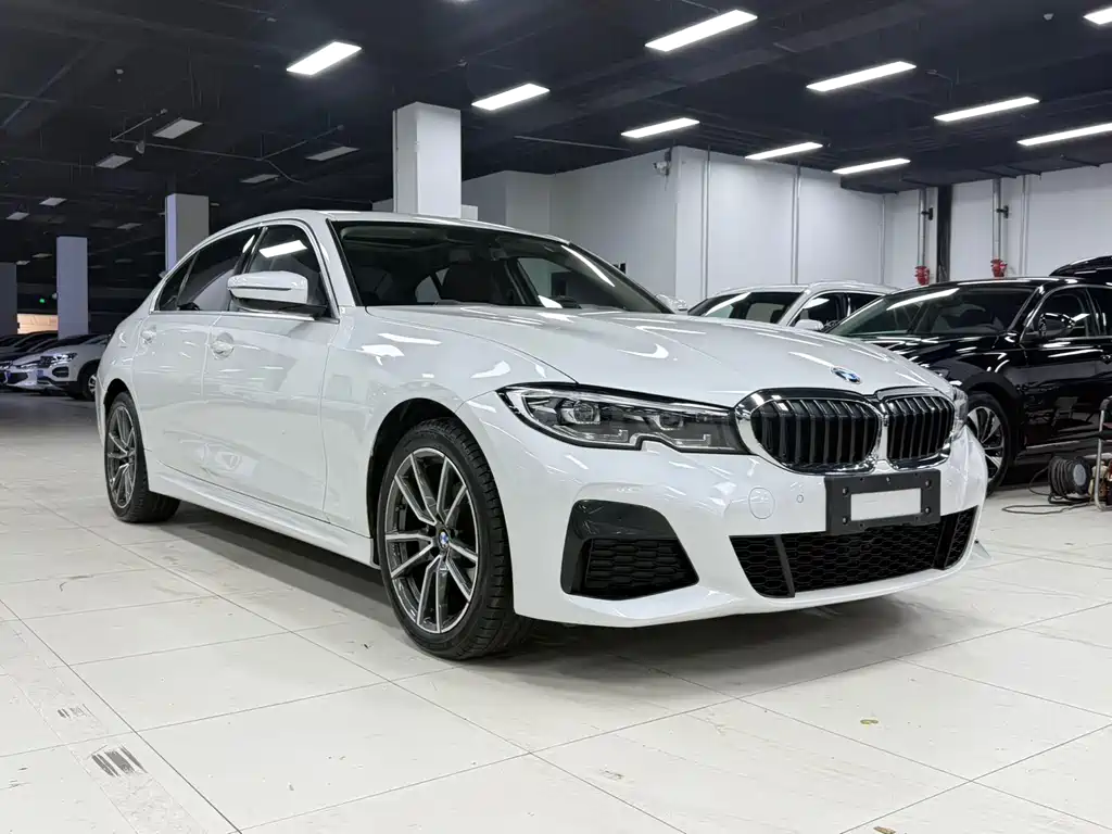BMW 3 Series 2022