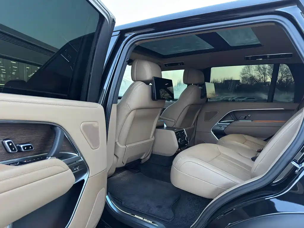 Land Rover Range Rover 2025 — фото 13