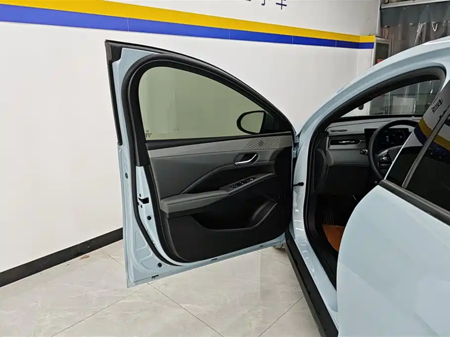BYD Qin PLUS 2025 — фото 7