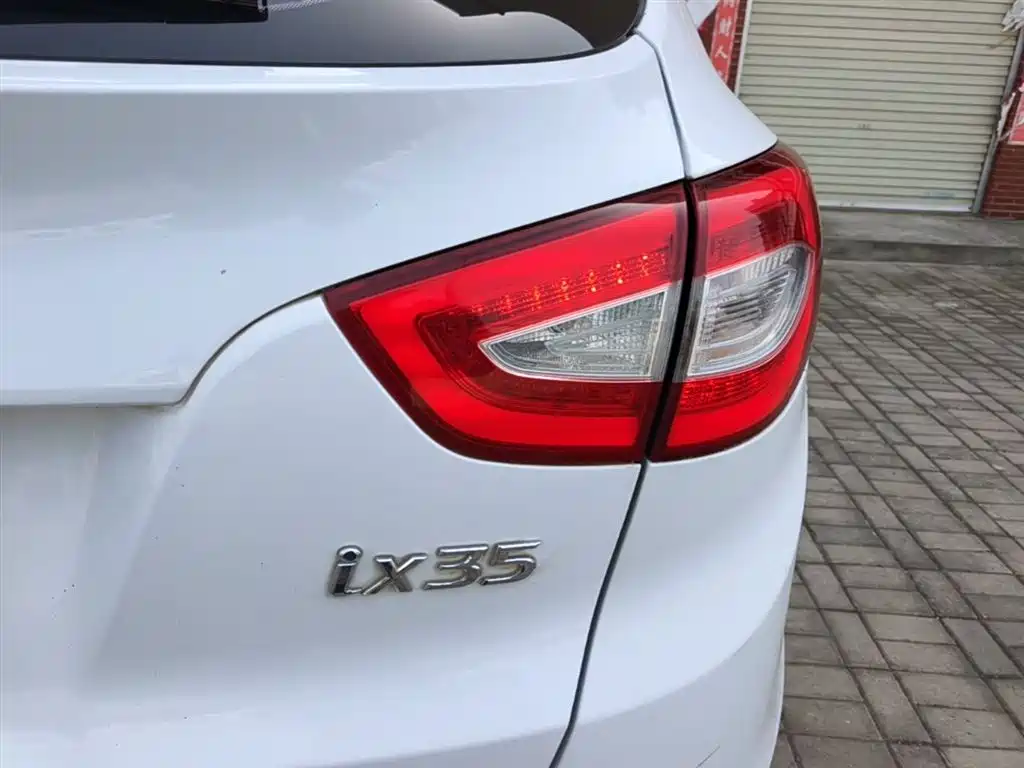 Hyundai ix35 2015 — фото 8