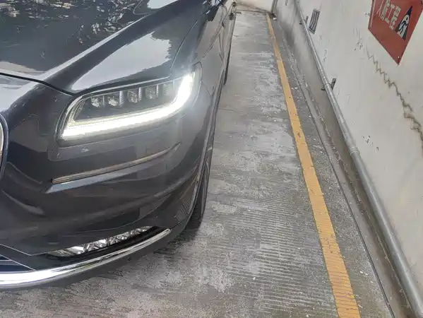 Lincoln Nautilus 2021