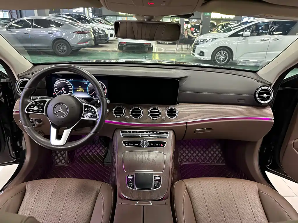 Mercedes-Benz E-Class 2020 — фото 13
