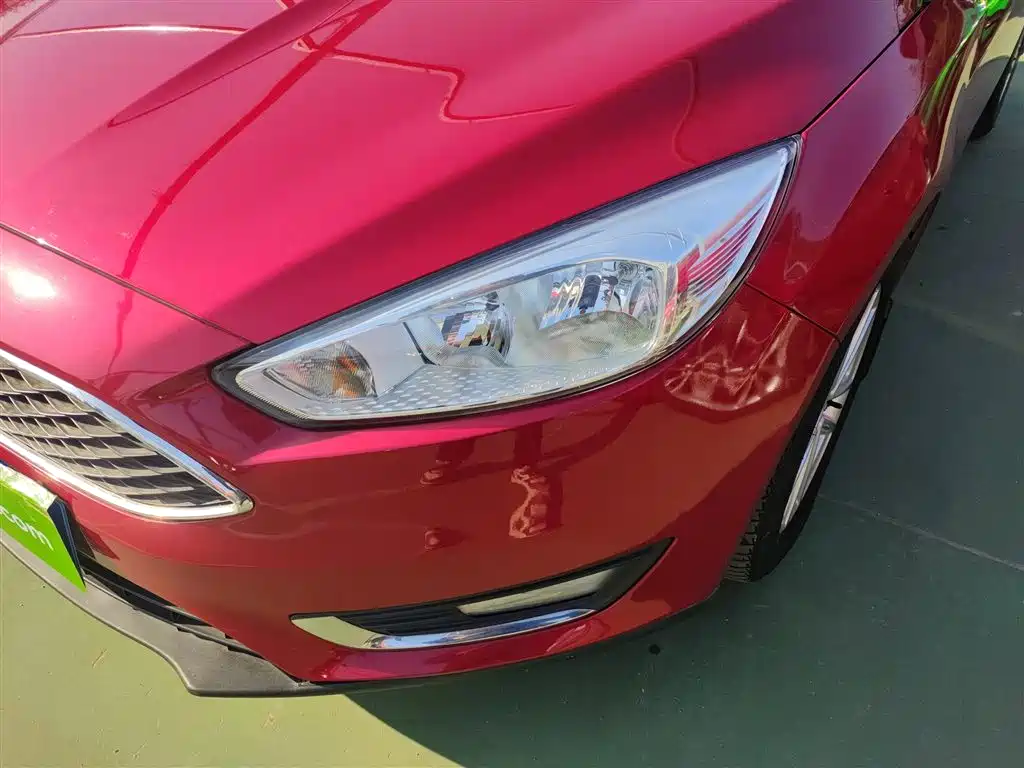 Ford Focus 2017 — фото 19