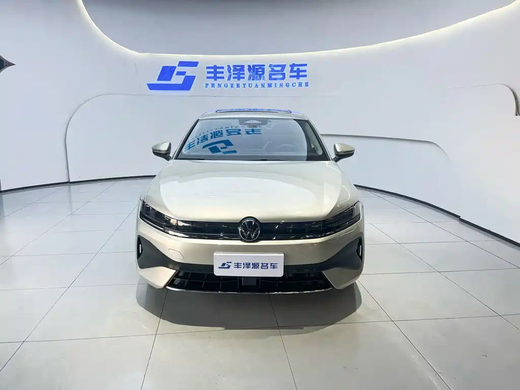 Volkswagen Sagitar 2025