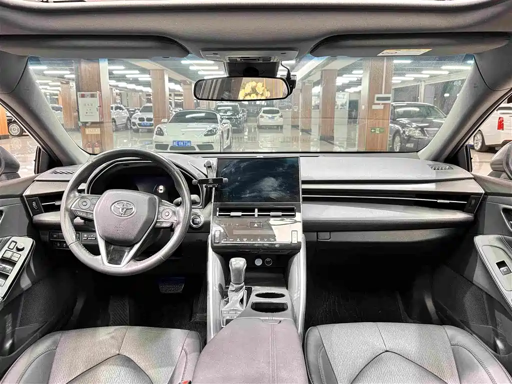 Toyota Avalon 2023 — фото 11