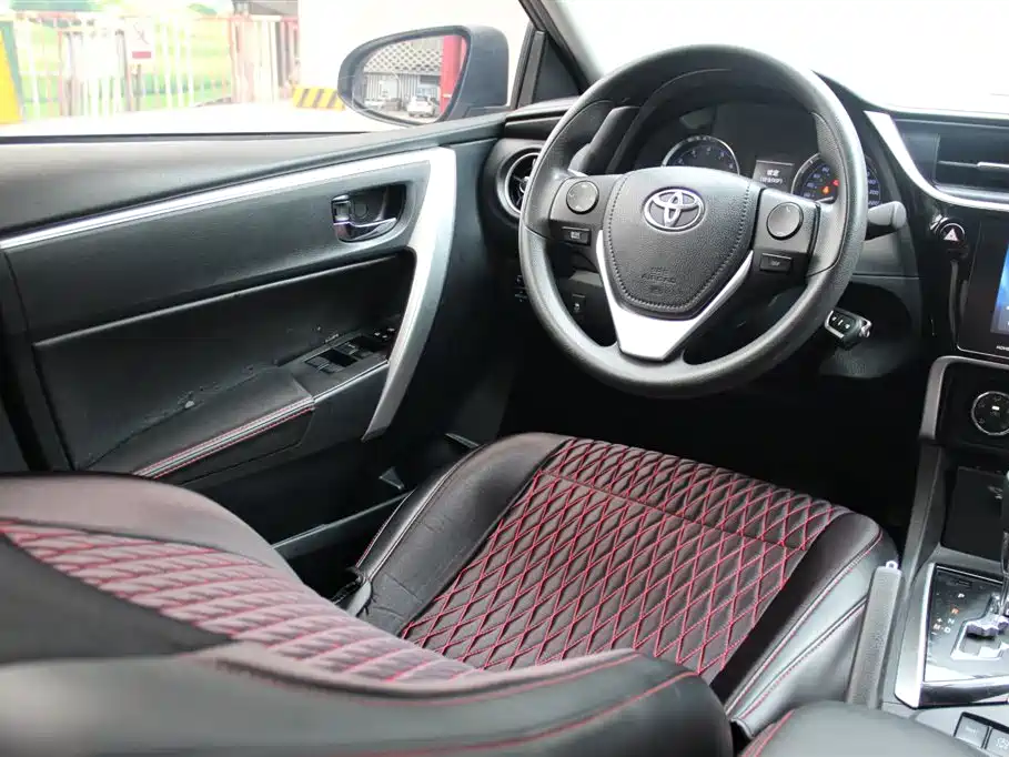 Toyota Corolla 2018 — фото 13