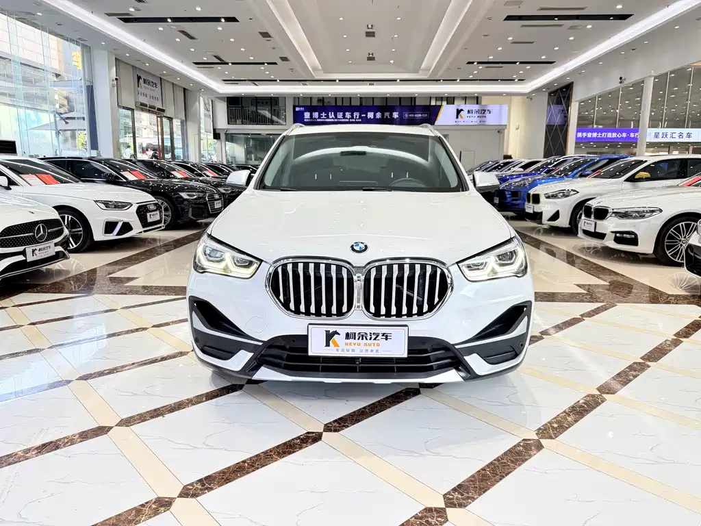 BMW X1 2022 — фото 3