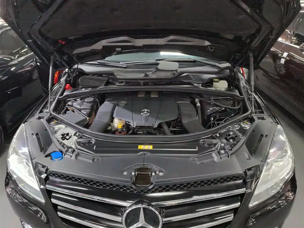 Mercedes-Benz R-Class 2017 — фото 20