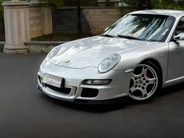 Porsche 911 2005