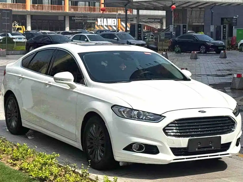 Ford Mondeo 2016 — фото 3