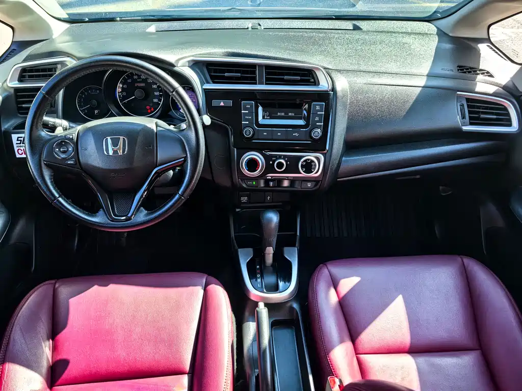Honda Fit 2018 — фото 12
