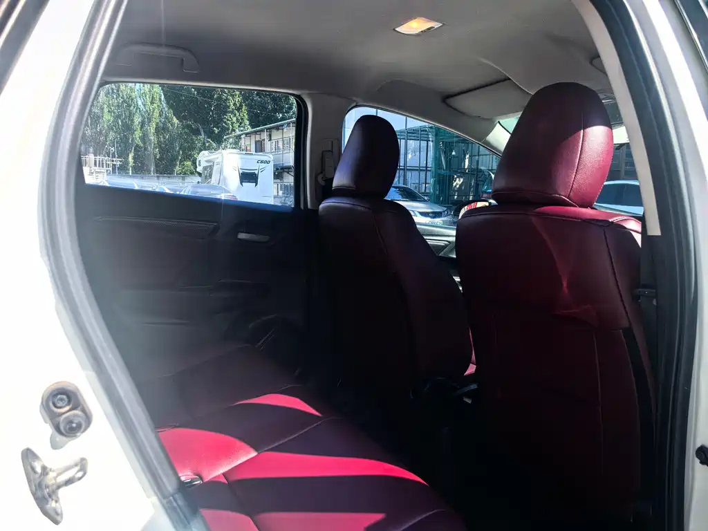 Honda Fit 2018 — фото 18
