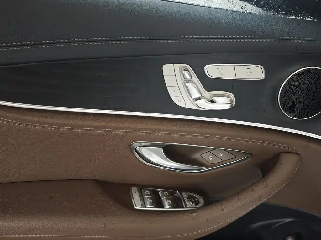 Mercedes-Benz E-Class 2020 — фото 11