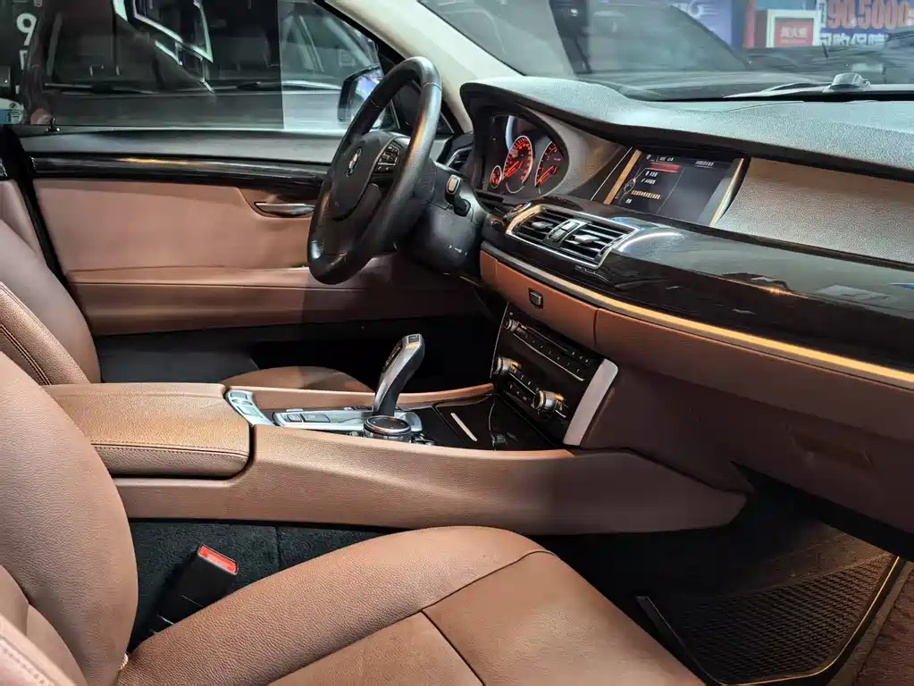 BMW 5 Series GT 2015 — фото 4