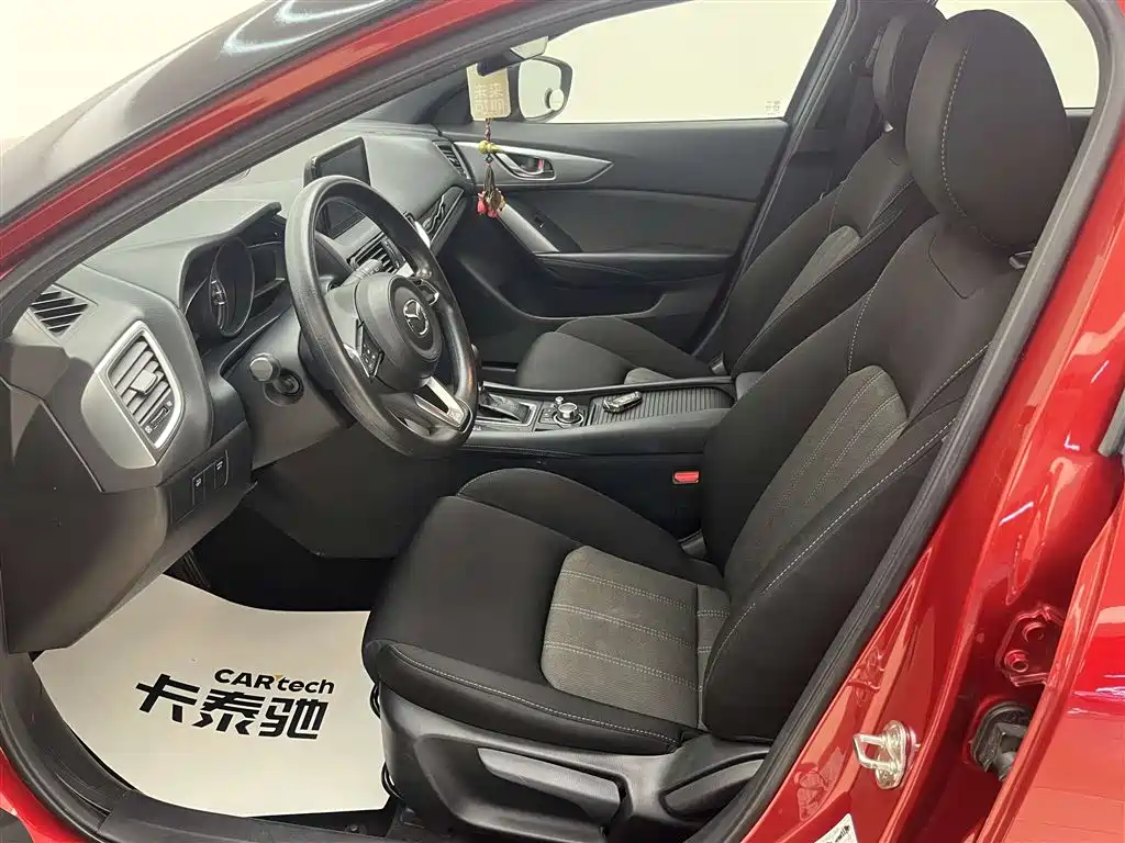 Mazda CX-4 2018 — фото 13