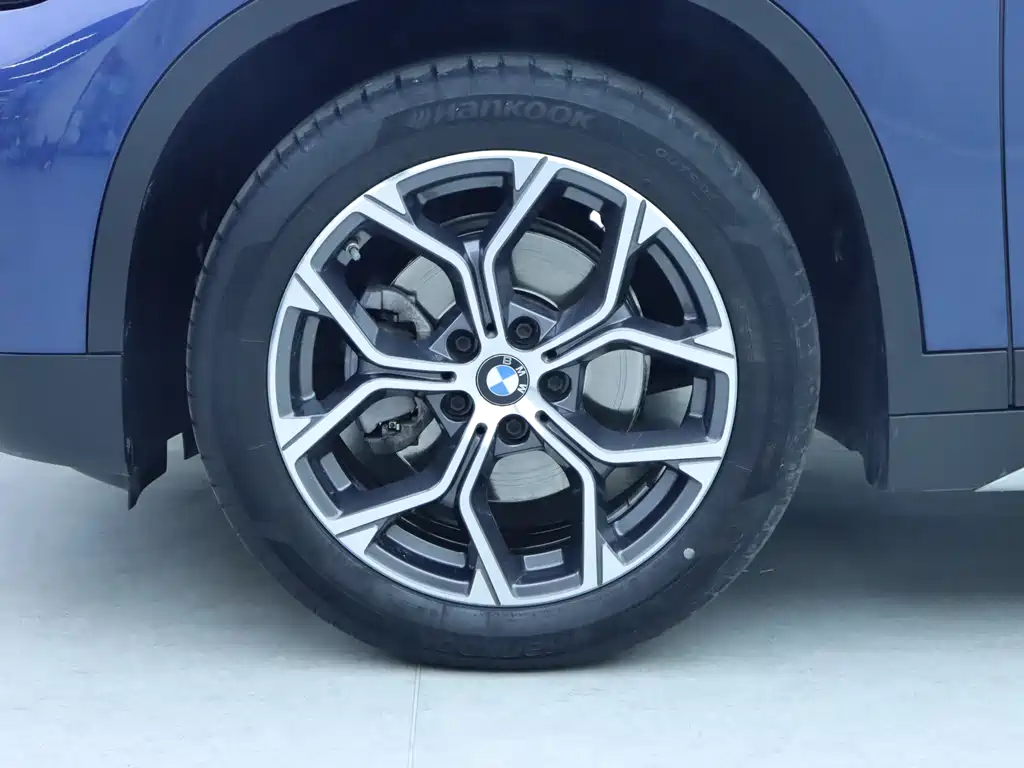 BMW X1 2021 — фото 4