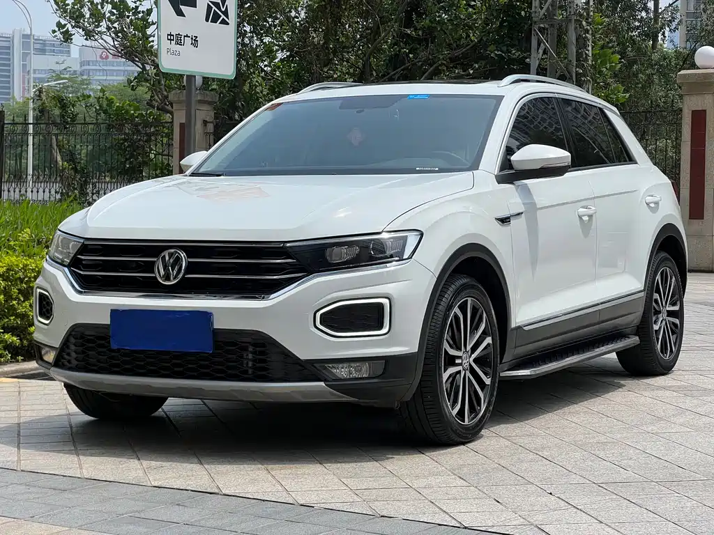 Volkswagen T-Roc 2020 — фото 1