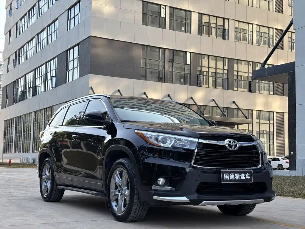 Toyota Highlander 2017 — фото 3