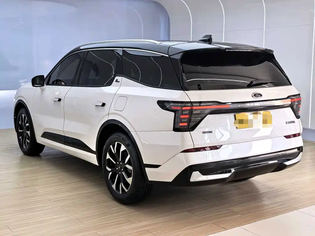 Ford Edge 2025 — фото 20