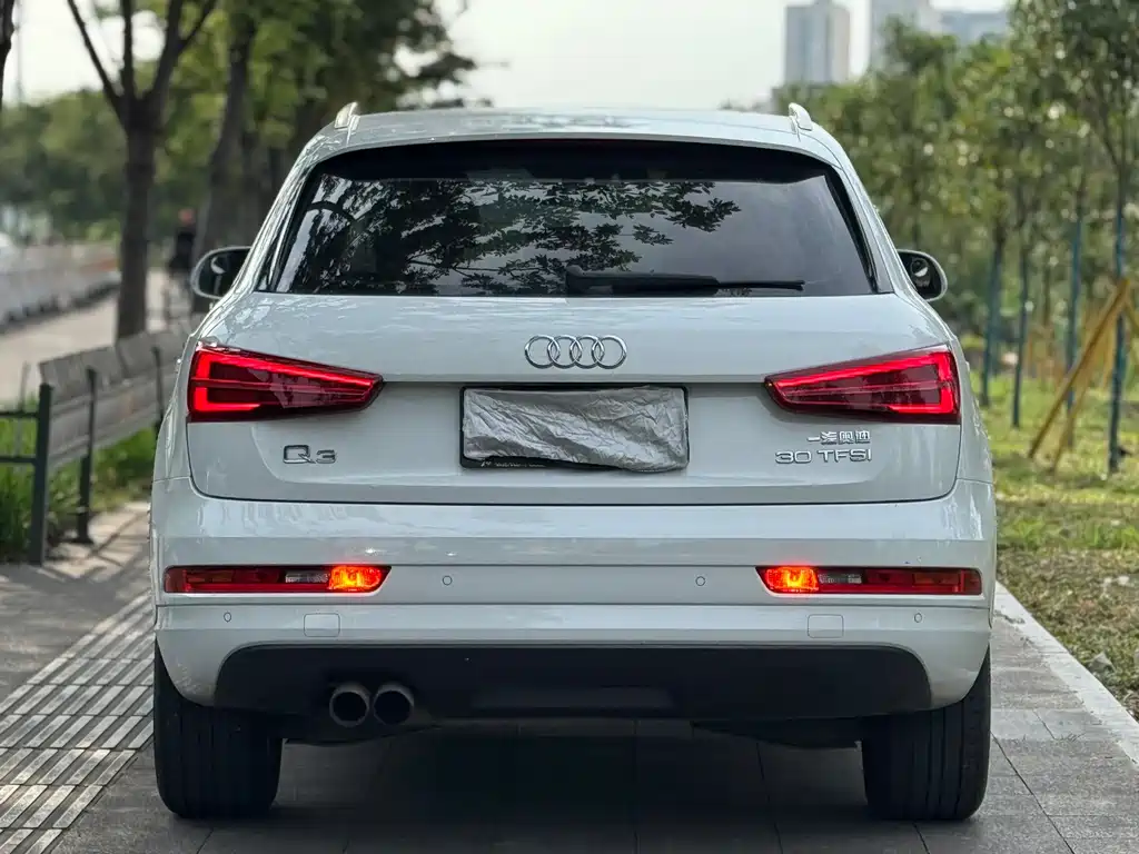 Audi Q3 2017 — фото 17