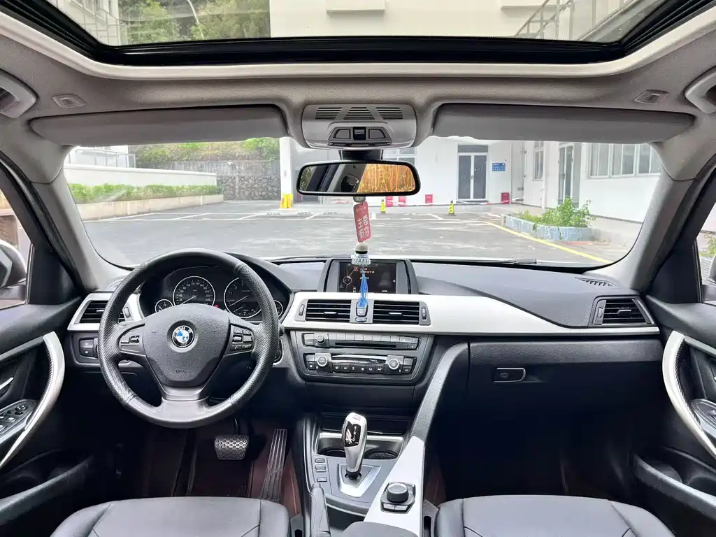 BMW 3 Series 2015 — фото 5