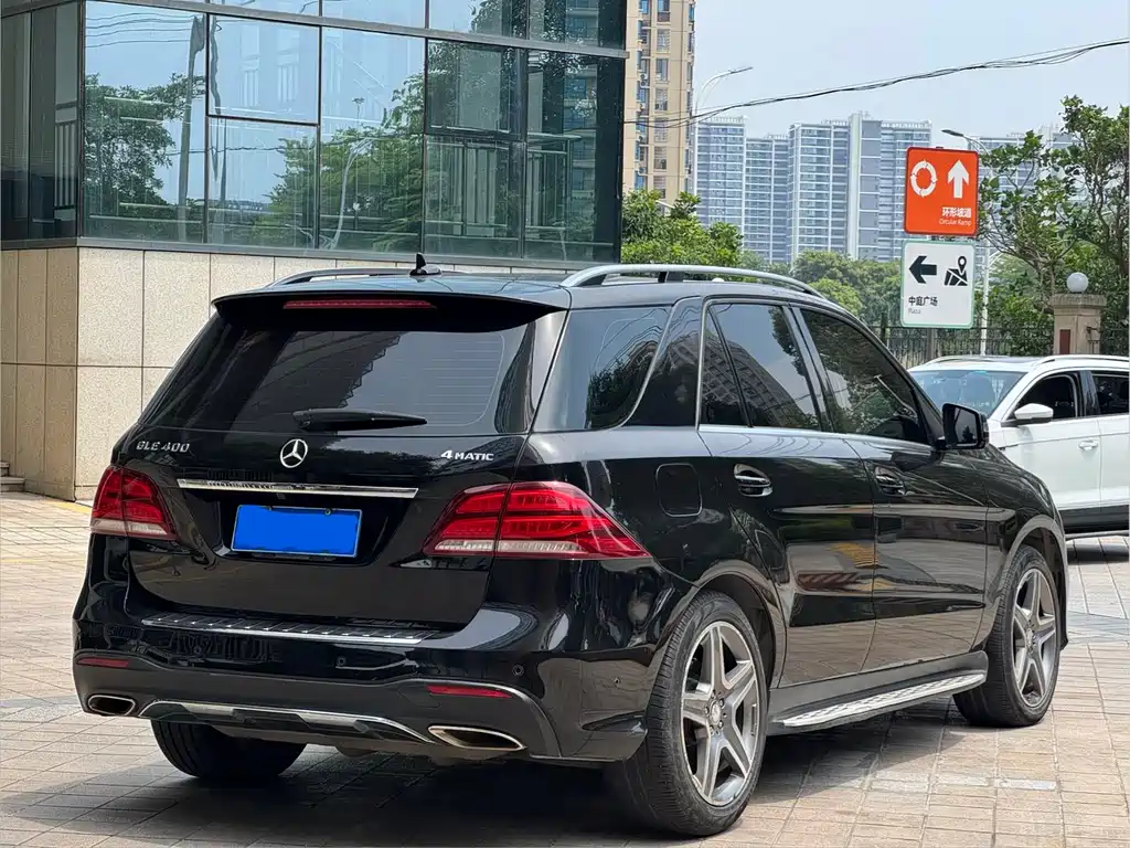 Mercedes-Benz GLE 2016 — фото 6