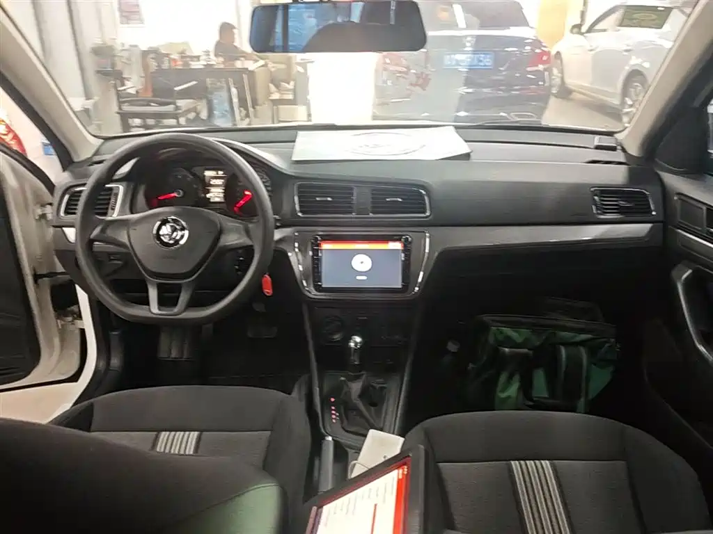 Volkswagen Gran Lavida 2016 — фото 10