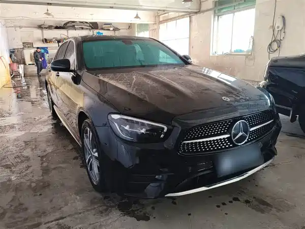 Mercedes-Benz E-Class 2021