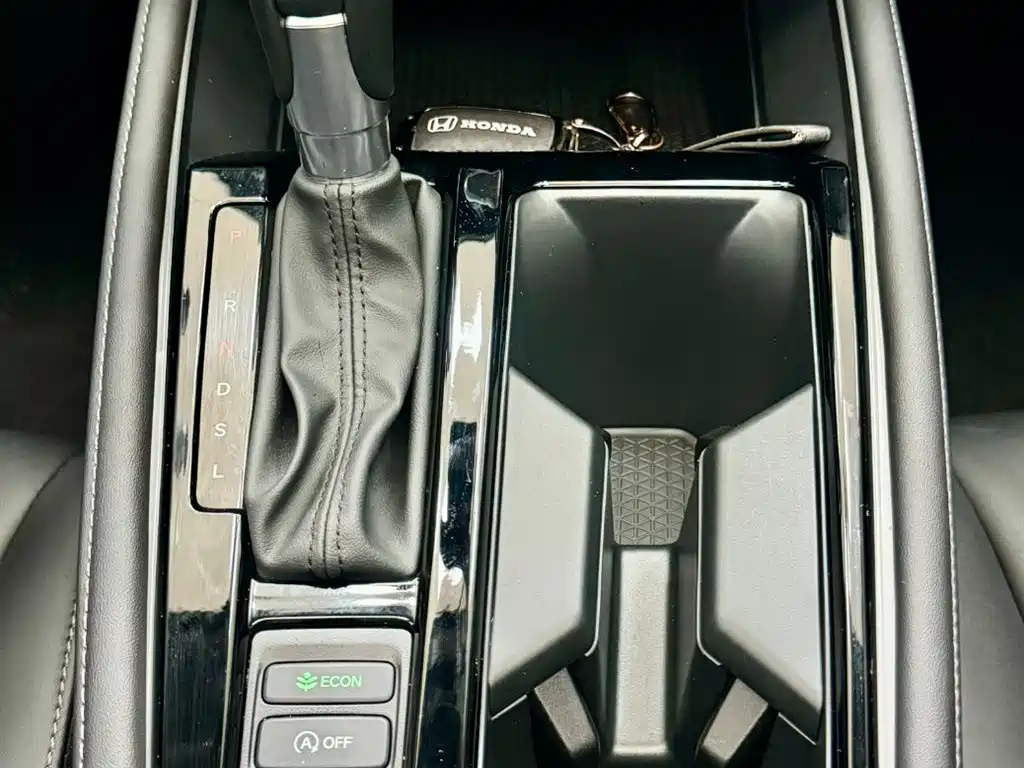 Honda Inspire 2025 — фото 24