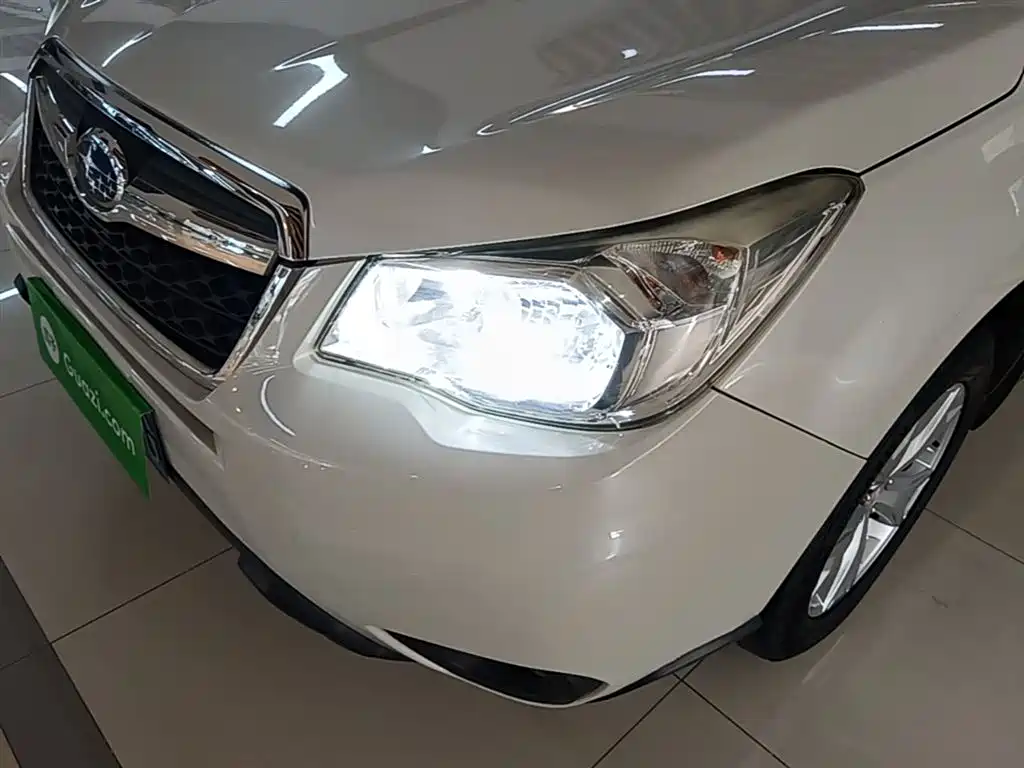 Subaru Forester 2014 — фото 24