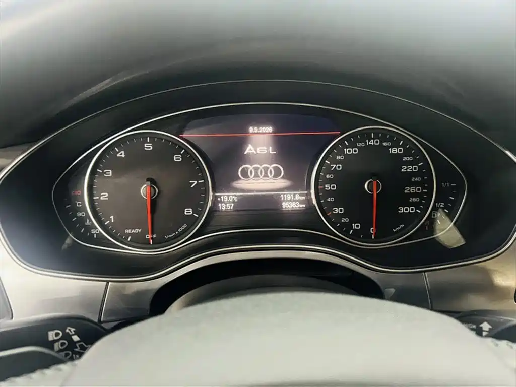Audi A6L 2018 — фото 4