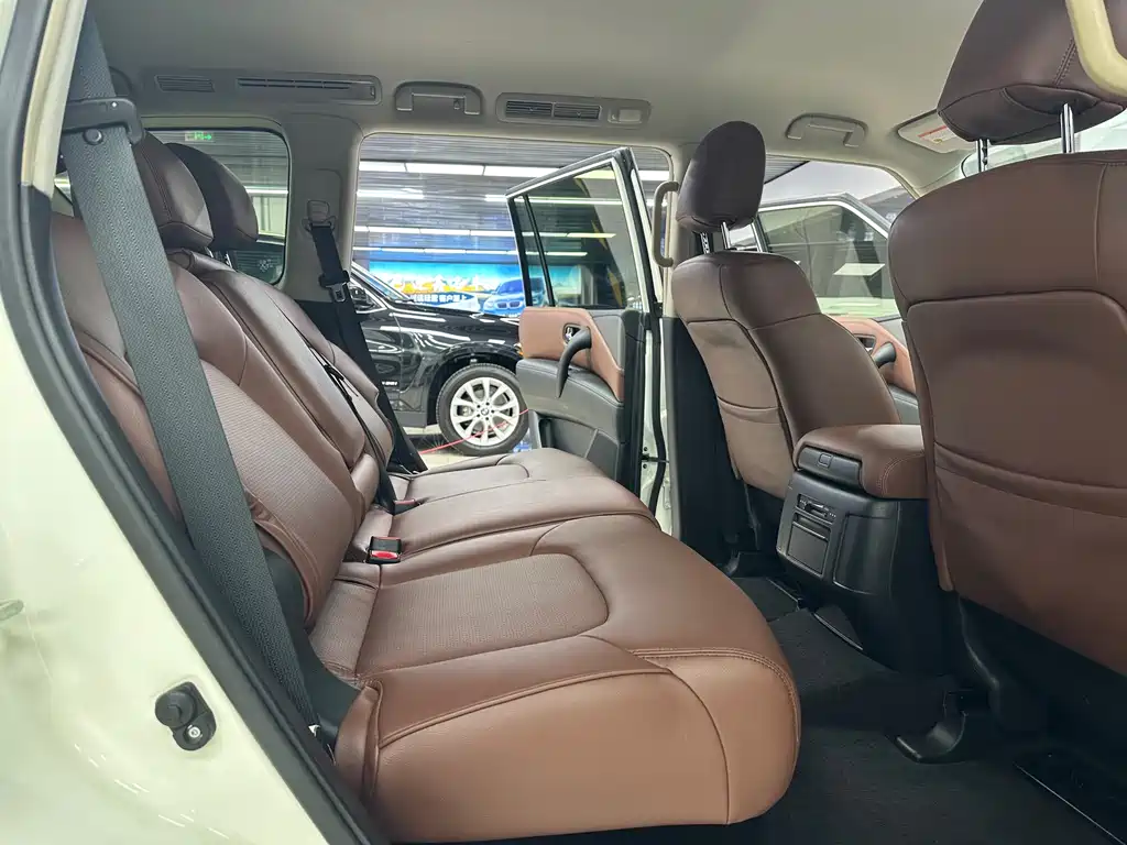 Nissan Patrol 2019 — фото 10