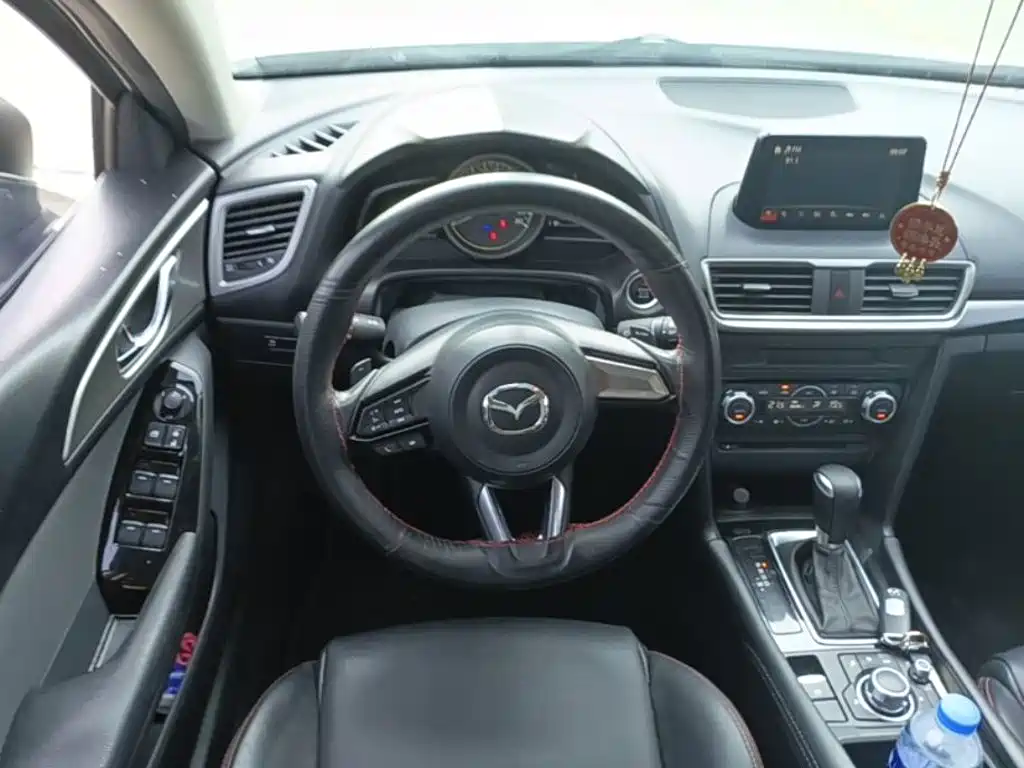 Mazda 3 Angkesela 2018 — фото 11