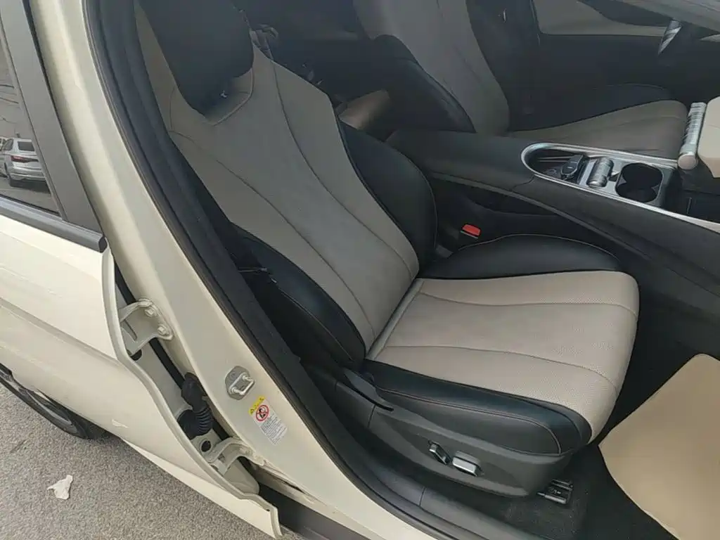 BYD Dolphin 2023 — фото 25