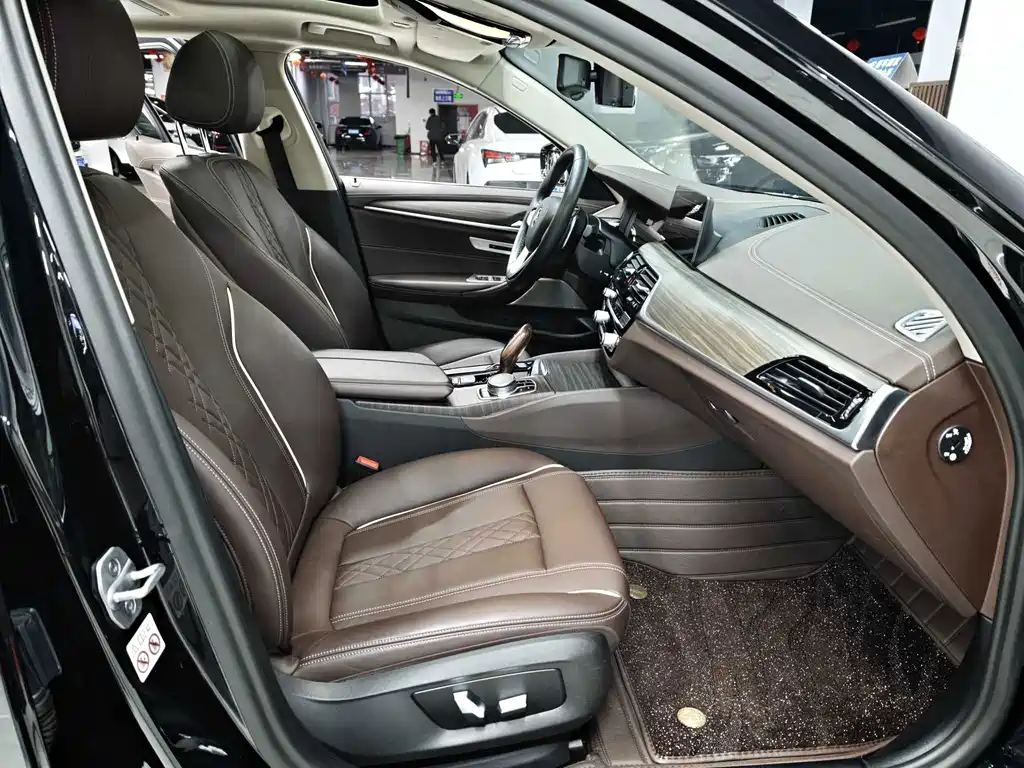 BMW 5 Series 2020
