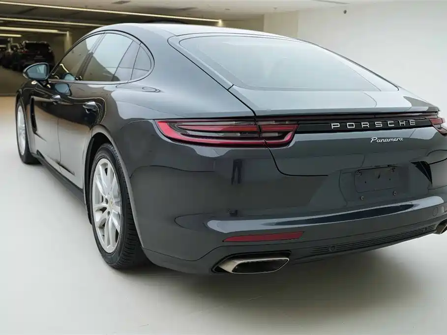 Porsche Panamera 2019 — фото 12