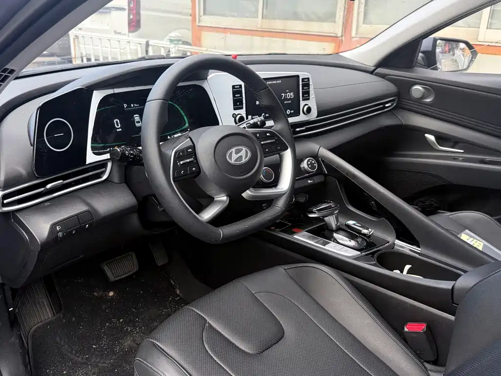 Hyundai Elantra 2026