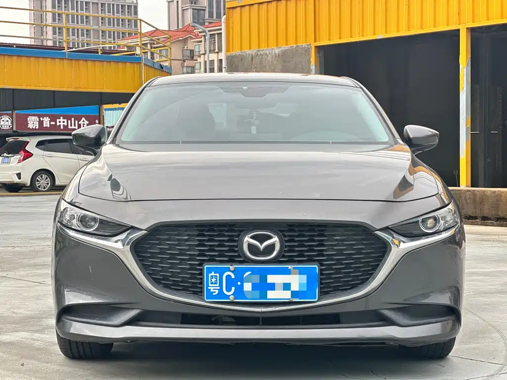 Mazda 3 Axela 2021 — фото 2